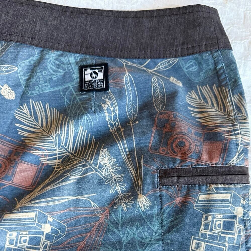 HippyTree Safari Swim Trunk Mens Size 33 - 10” Inseam - Picture 6 of 9